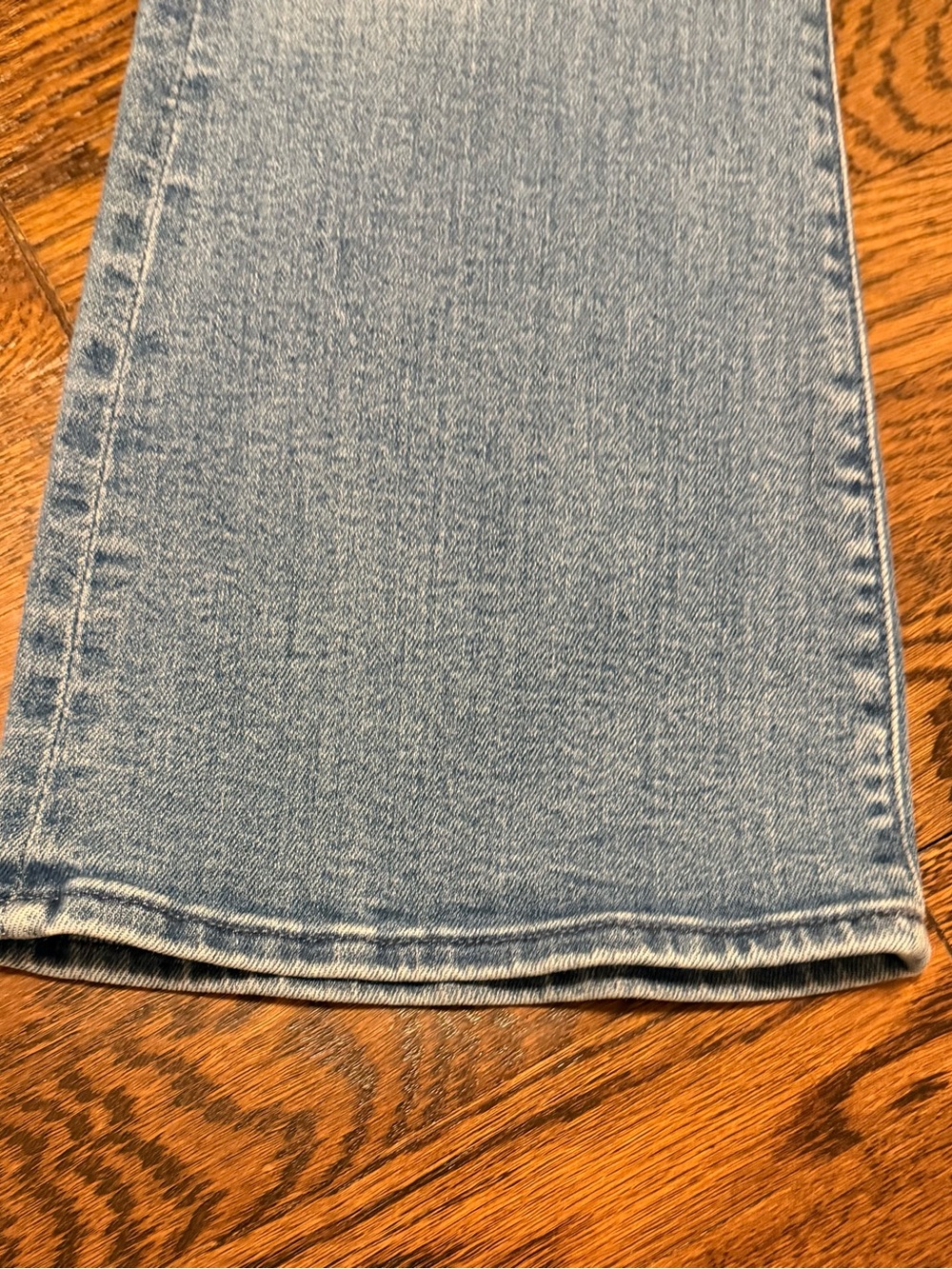 MOTHER weekender mid-rise flare jeans in “ride hard live forever” wash. - Picture 5 of 10